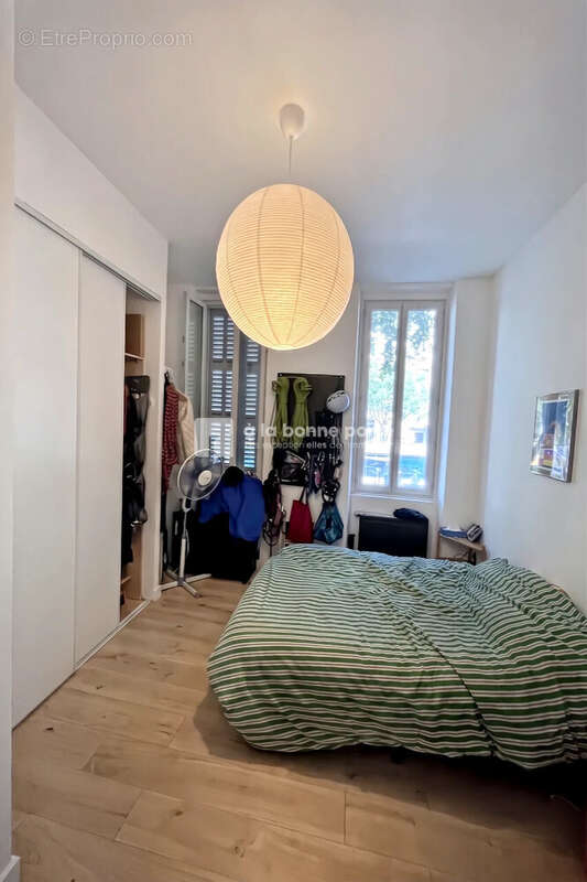 Appartement 63 m² à Marseille-1e  - photo 6