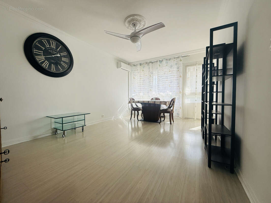 Appartement à OULLINS