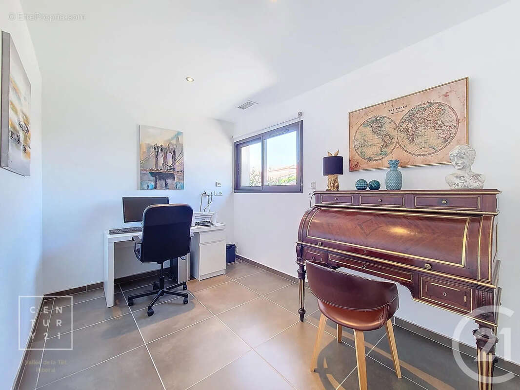 Maison 135 m² à Nefiach  - photo 8
