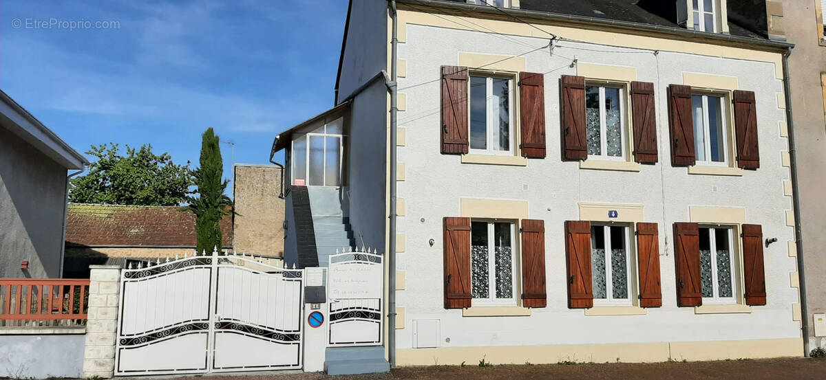 Maison à FOURCHAMBAULT