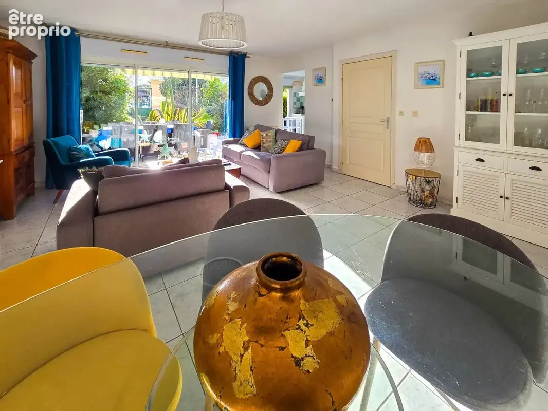 Appartement T3 avec terrasse, jardin privatif et stationnement - photo 4
