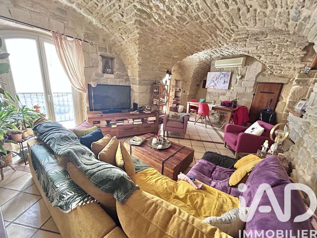 Photo 2 - Maison à GALLARGUES-LE-MONTUEUX