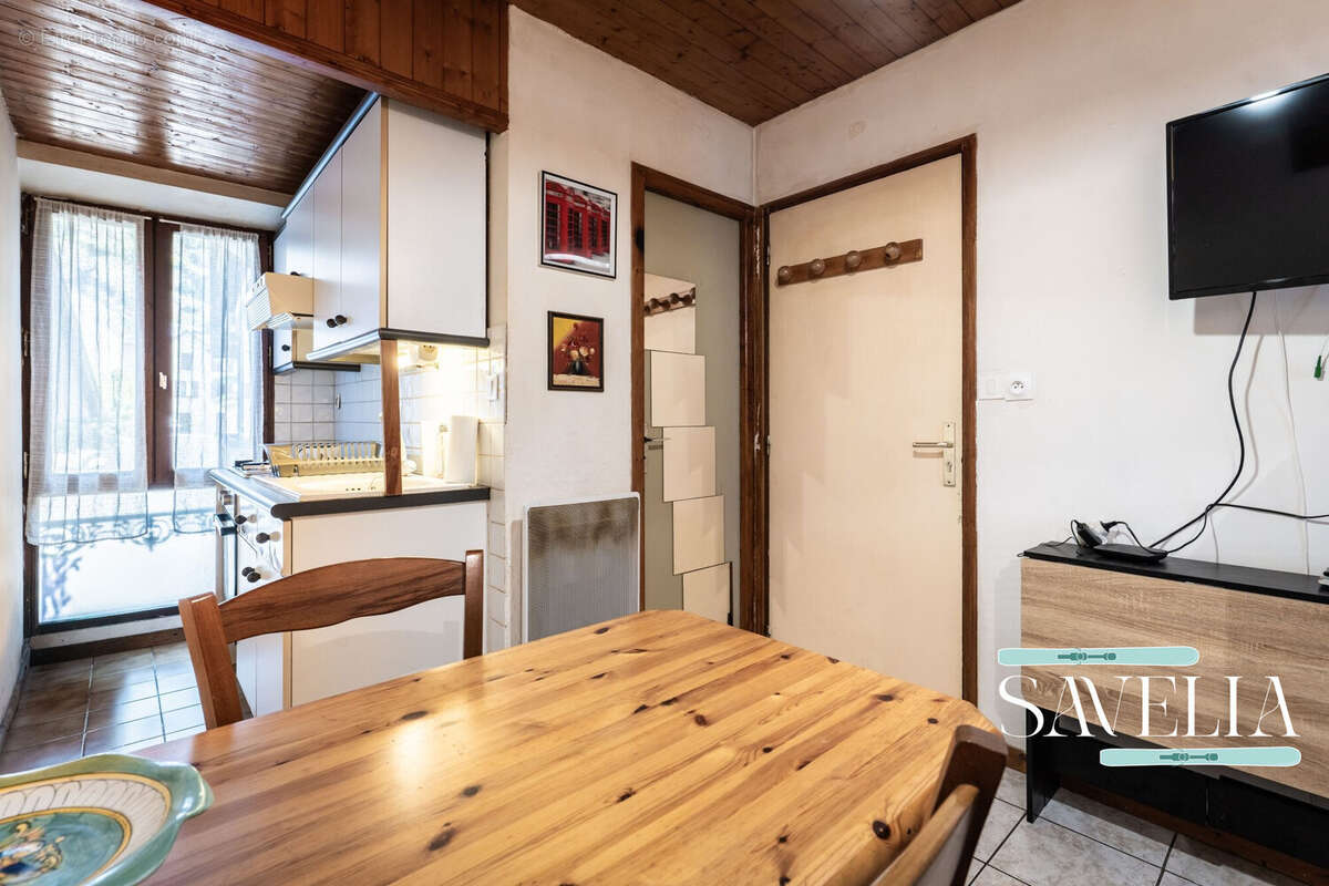 Appartement 223 m² à Brides-Les-Bains  - photo 8