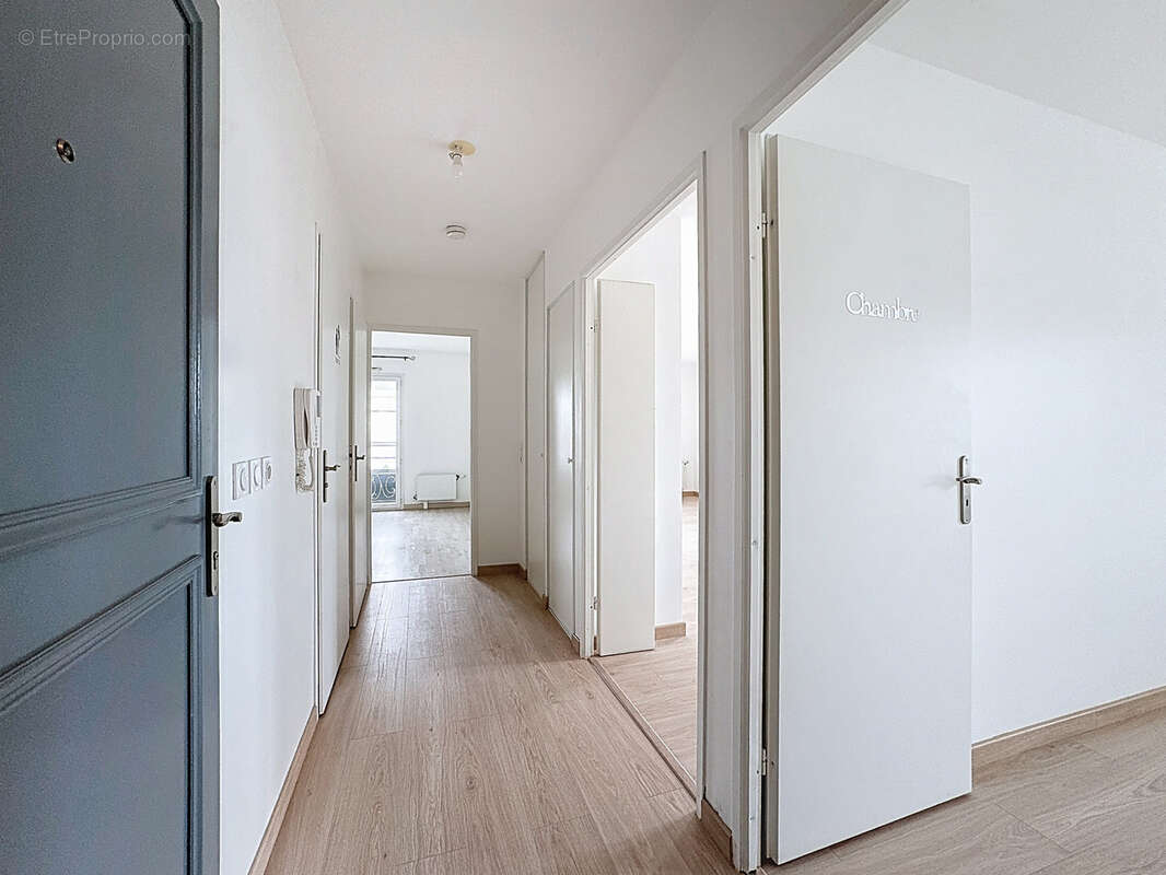 Appartement à SAINT-PIERRE-DU-PERRAY