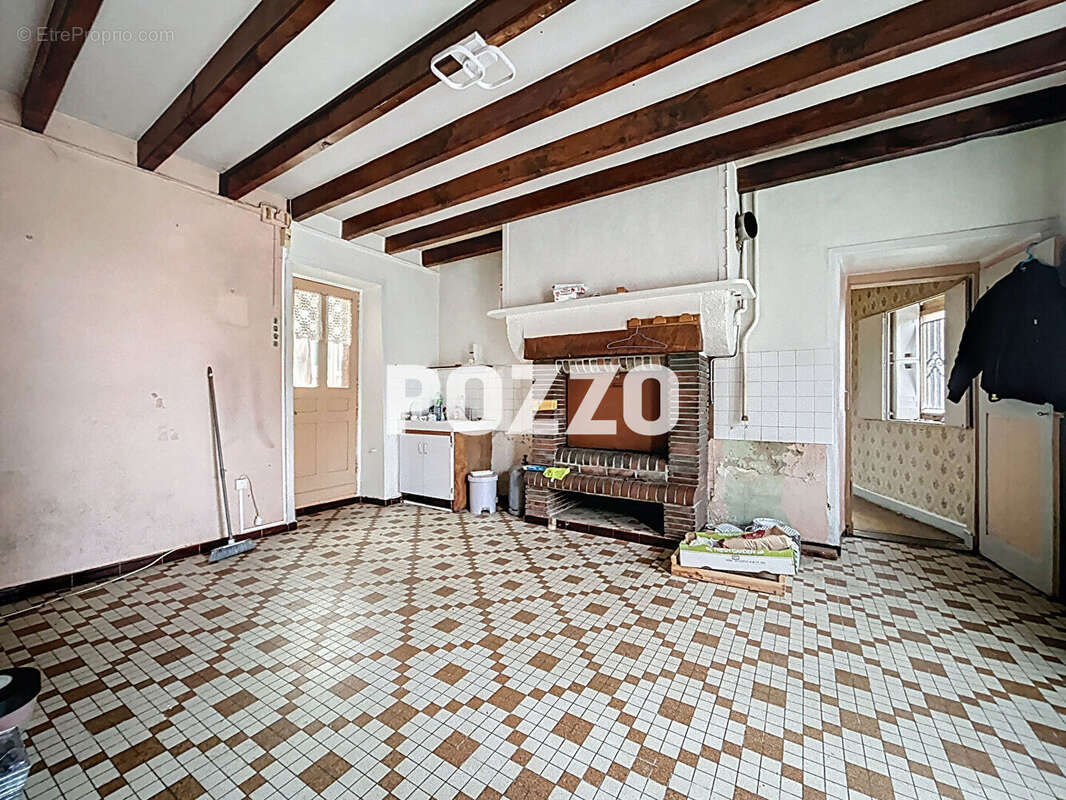 Maison à CHERENCE-LE-HERON