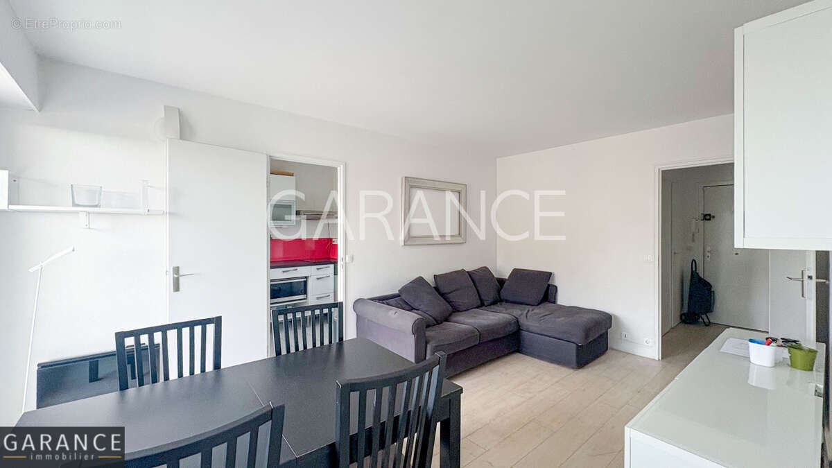 Appartement à PARIS-12E