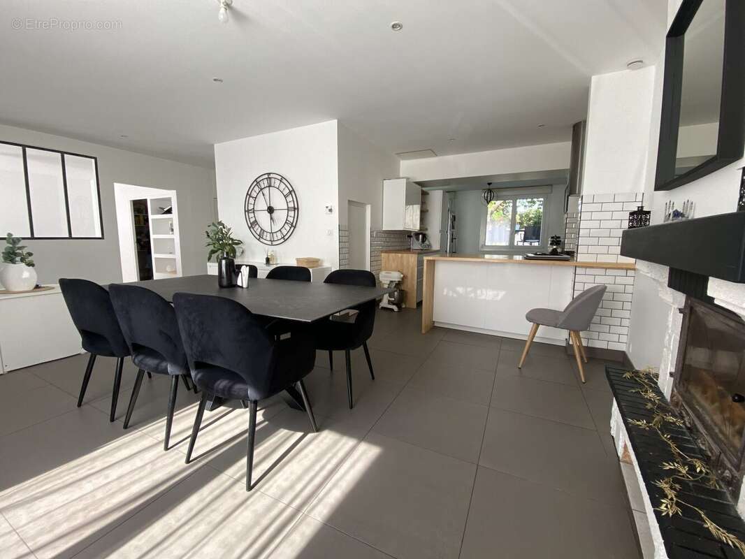 Commerce à BARBECHAT