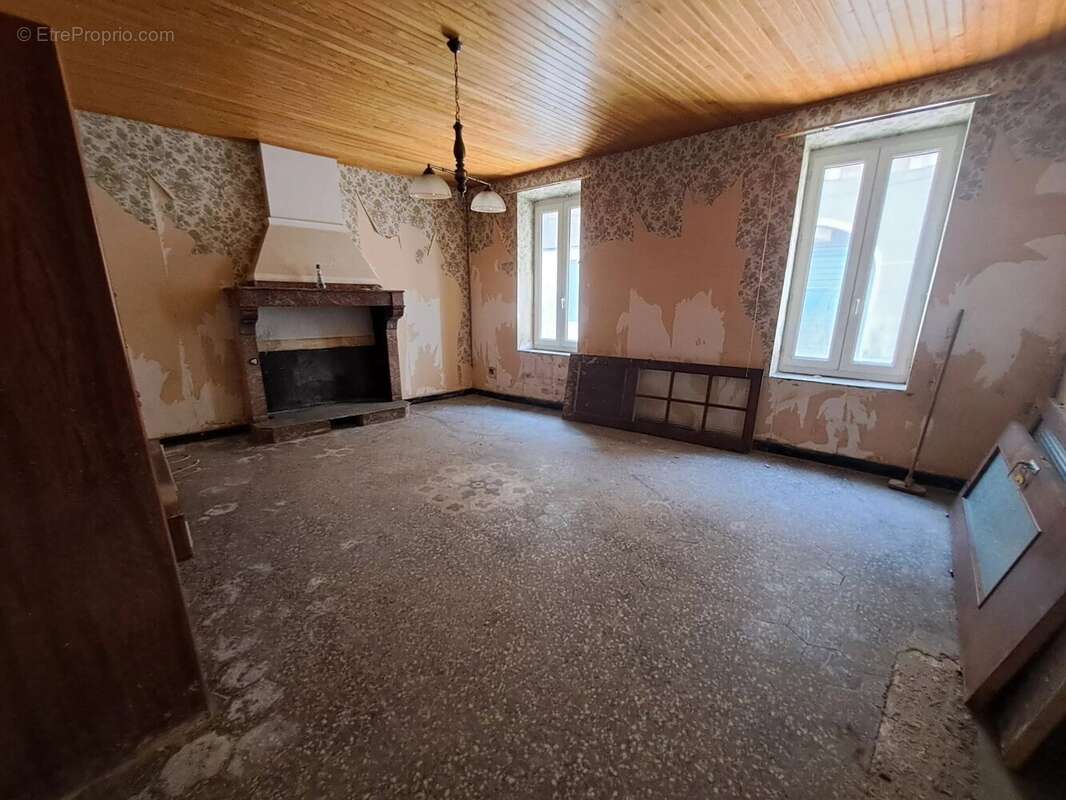 Maison de village a renover - photo 4