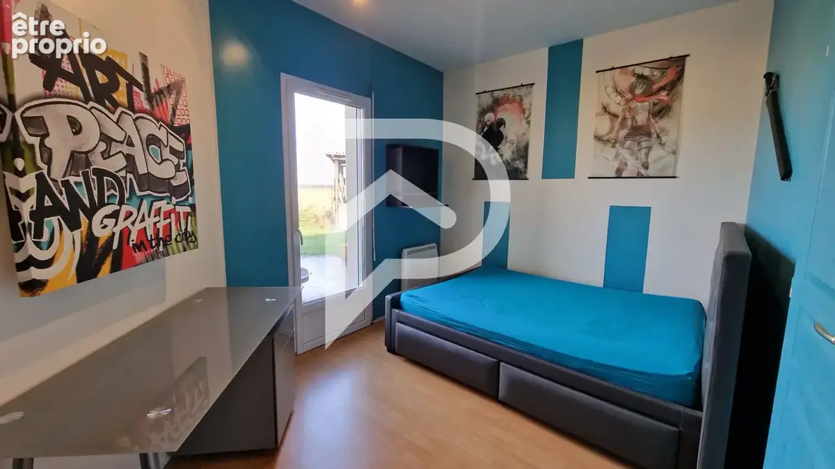 À Loyettes, une maison de plain-pied 4 chambres tournée vers la nature - photo 8
