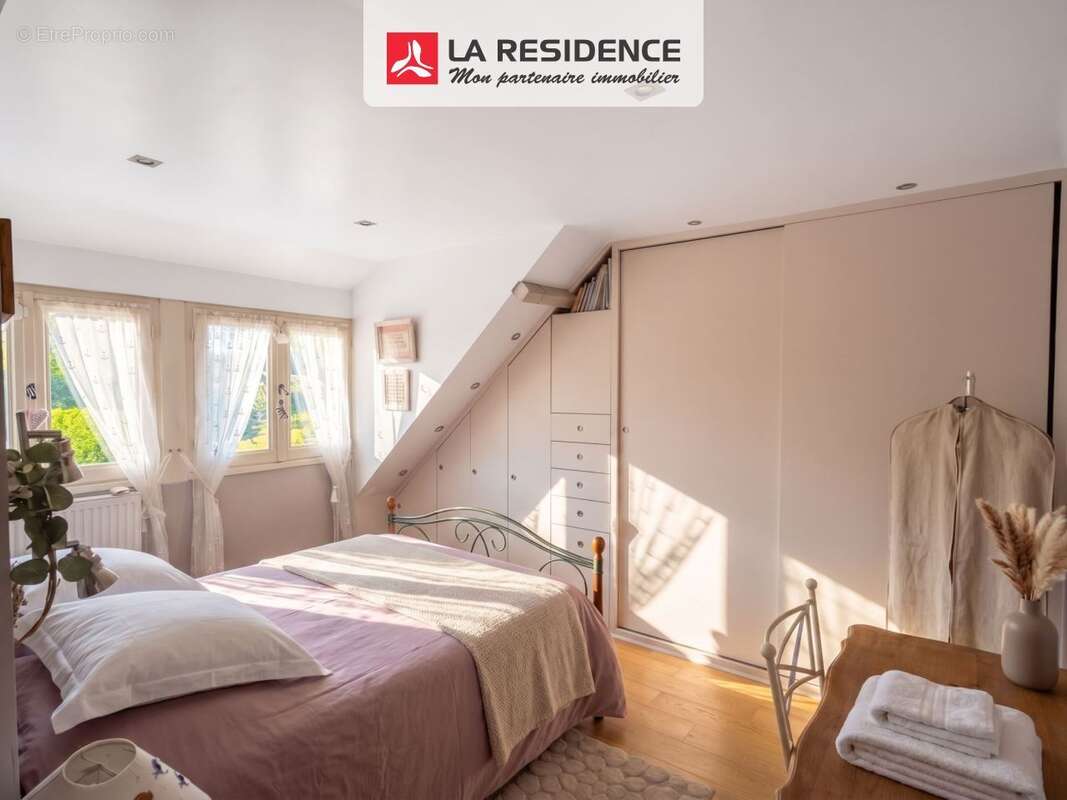 Maison 120 m² à Marly-Le-Roi  - photo 6