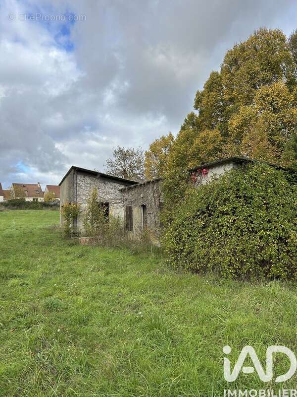 Photo 3 - Terrain à SAINT-DOULCHARD