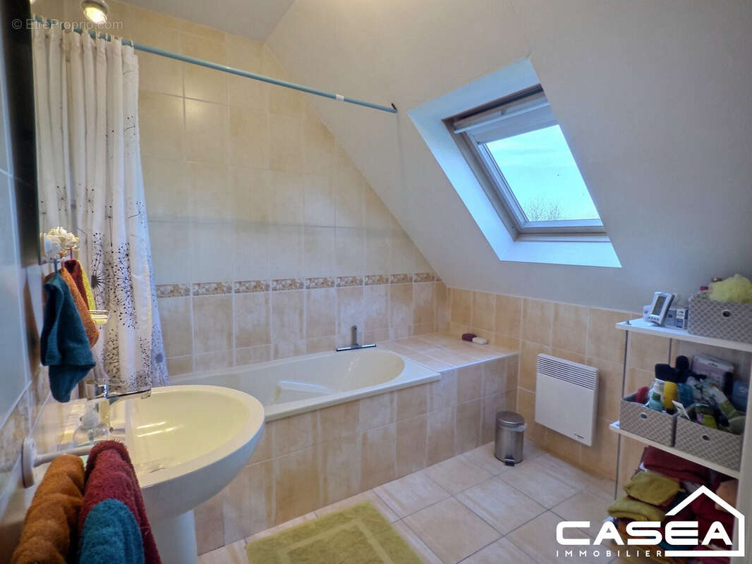 Maison à PLONEOUR-LANVERN