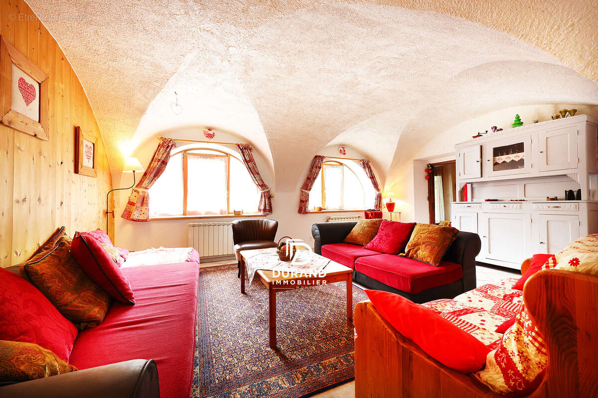Rare à la vente   un véritable esprit de maison de famille - photo 5