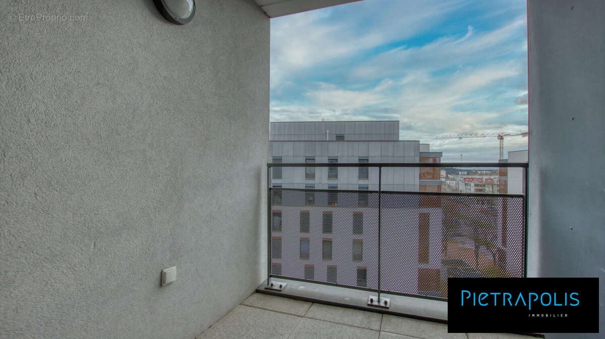 Appartement à LYON-8E