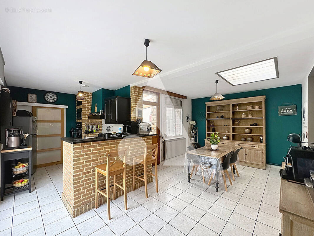 Maison à MORTAGNE-DU-NORD