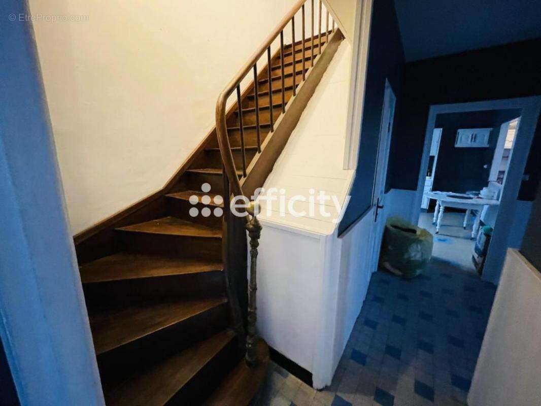 Maison à SAINT-ULPHACE