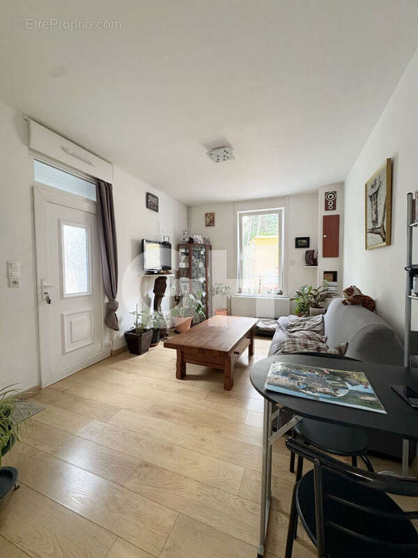 Appartement à FERRIERE-LA-GRANDE