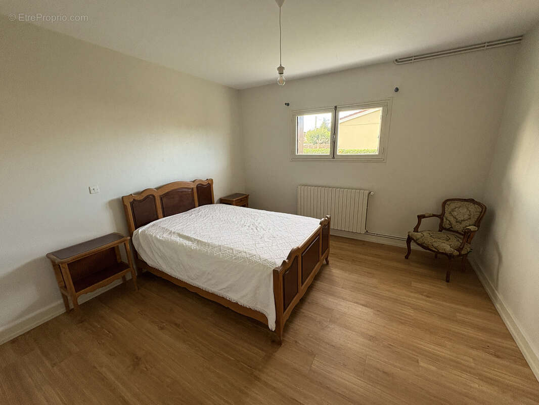 A Bazas Maison avec 2 logements - photo 7