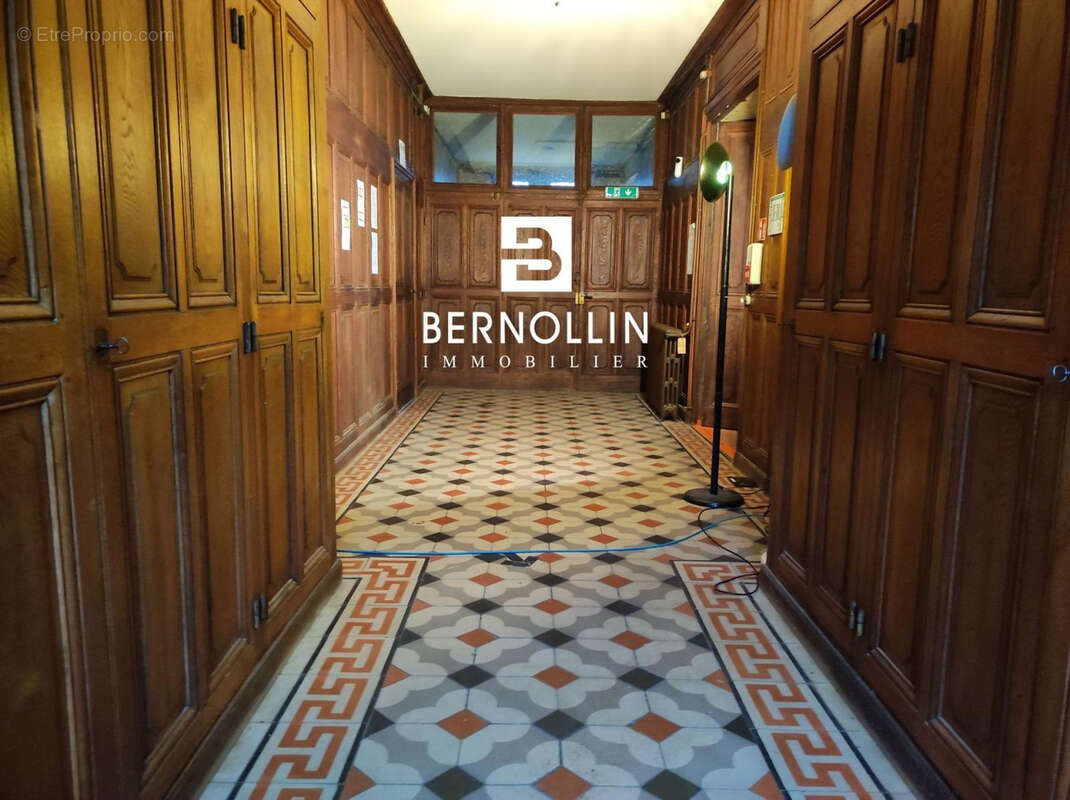 Maison à SIMANDRE-SUR-SURAN