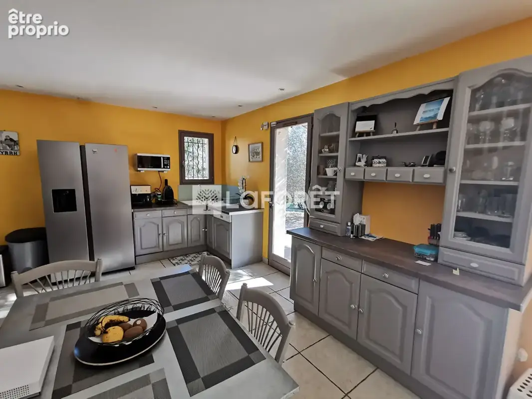 Maison Saint Maximin La Sainte Baume 8 pièces 148 m2 avec piscine - photo 6