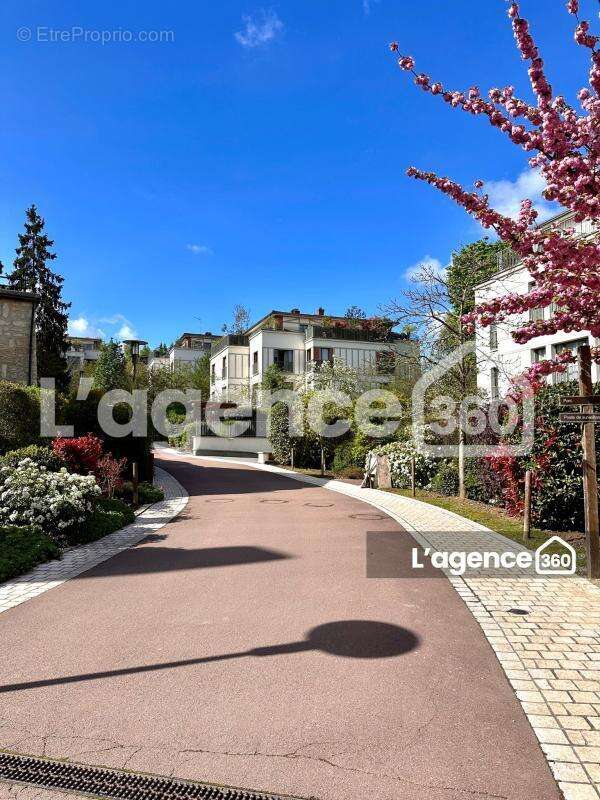 Appartement à GARCHES