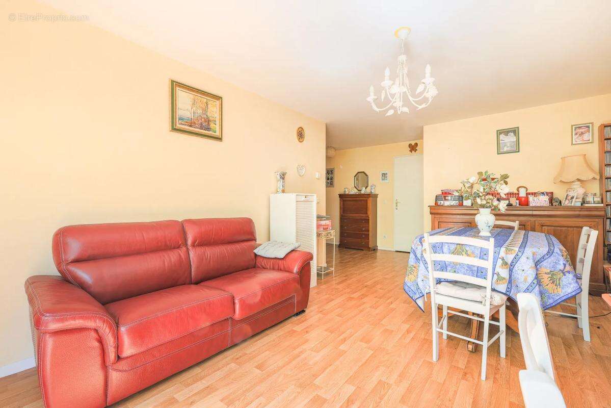 Appartement à CHOISY-LE-ROI
