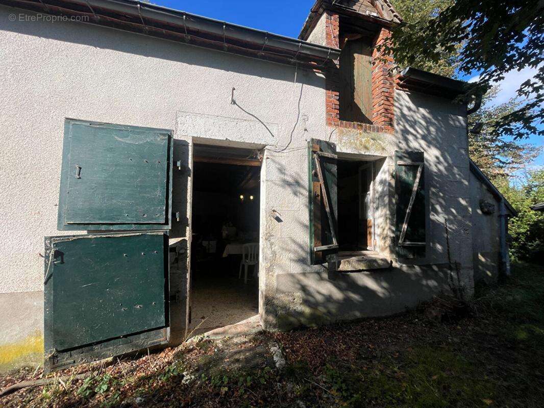 Maison à LA CHAPELLE-SUR-AVEYRON