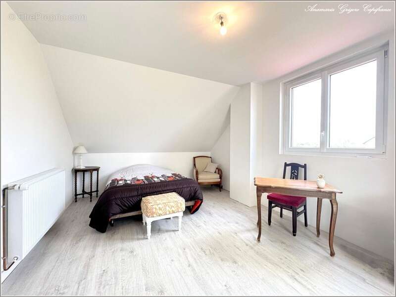 Maison à COURVILLE-SUR-EURE