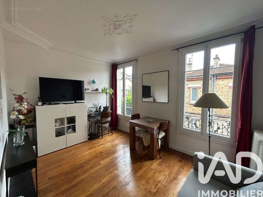 Photo 2 - Appartement à SURESNES