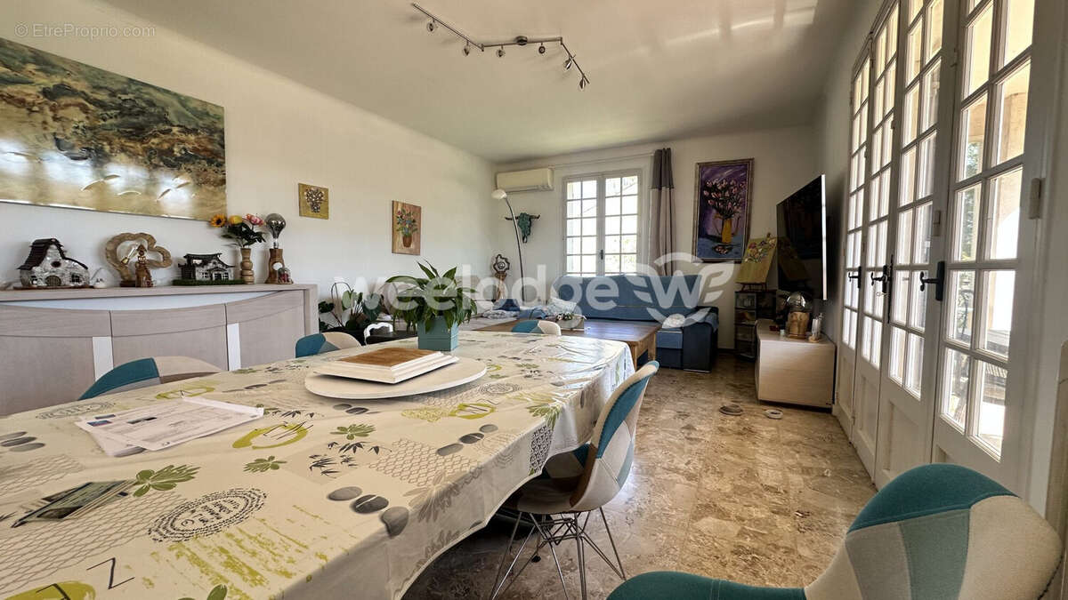 Maison à NOVES
