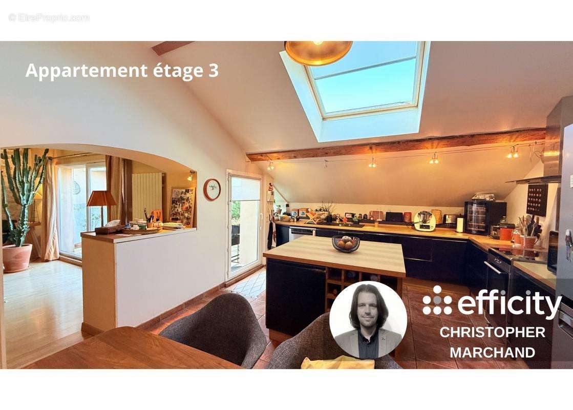 Appartement à MONTREAL-LA-CLUSE