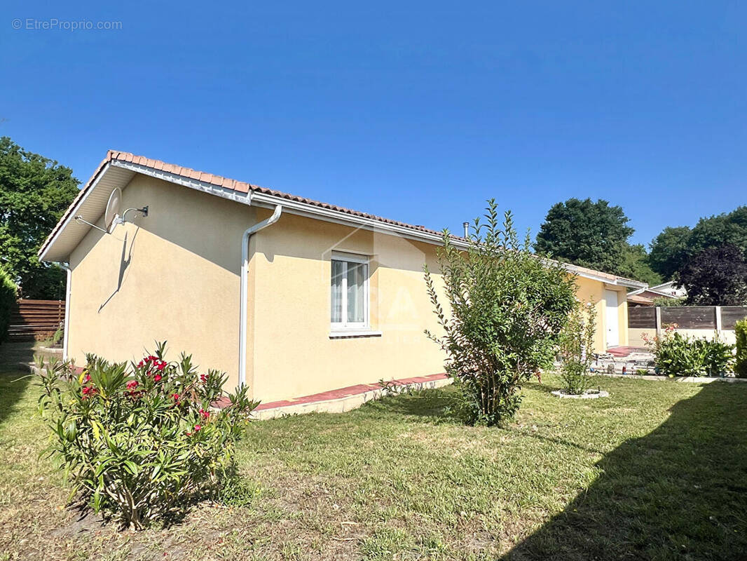 Maison à HOSTENS