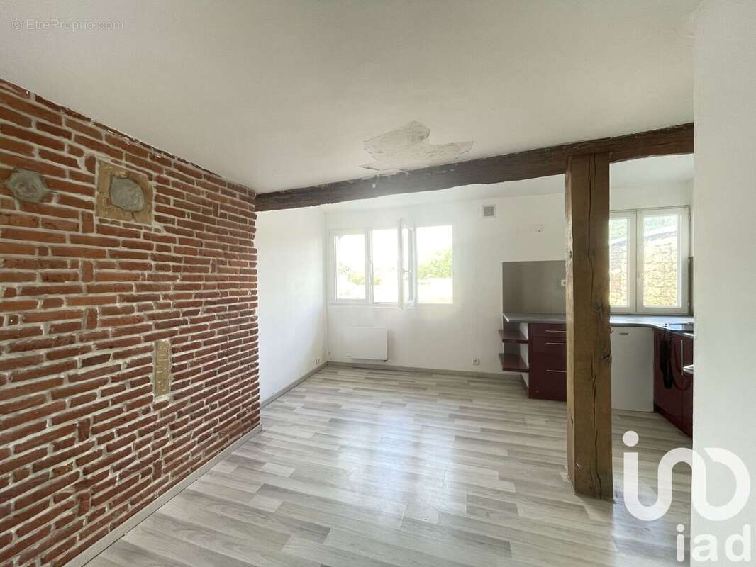 Photo 3 - Appartement à CHARLEVILLE-MEZIERES