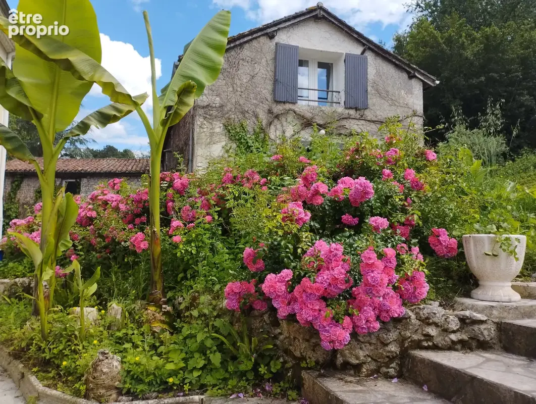 Propriété de charme avec maison d'amis, piscine, étangs et dépendances en Dordogne - photo 14