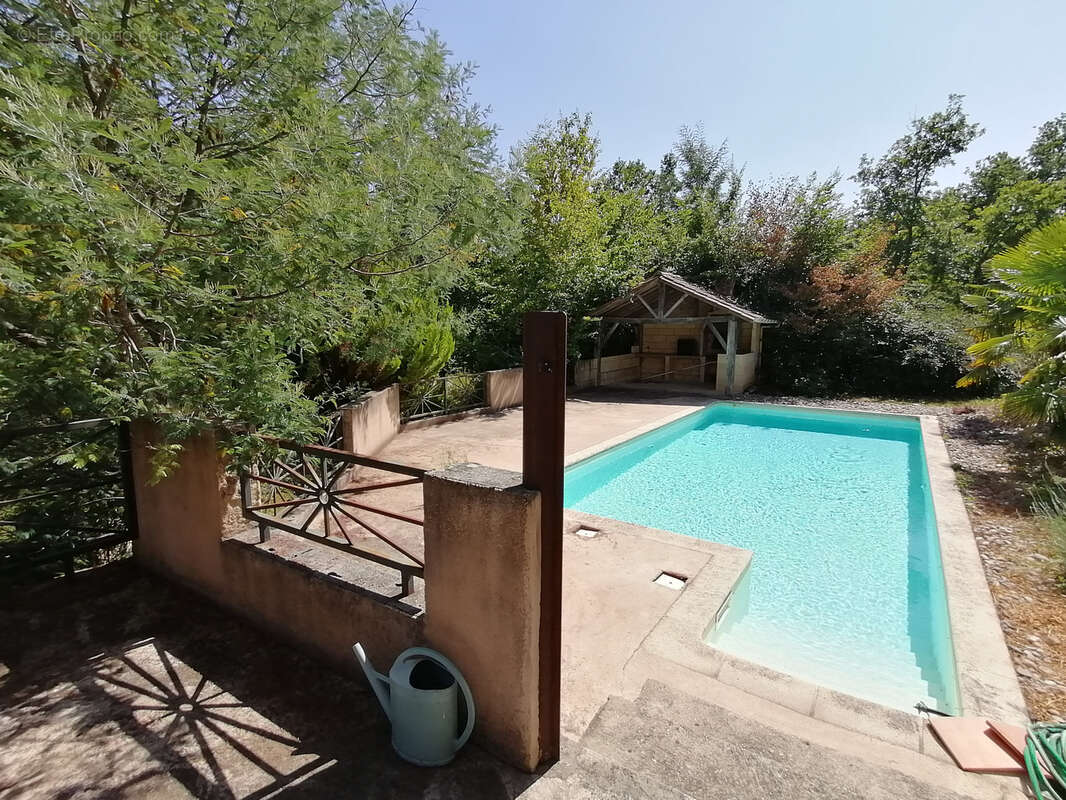  Maison en pierre six chambres deux bureaux - photo 32