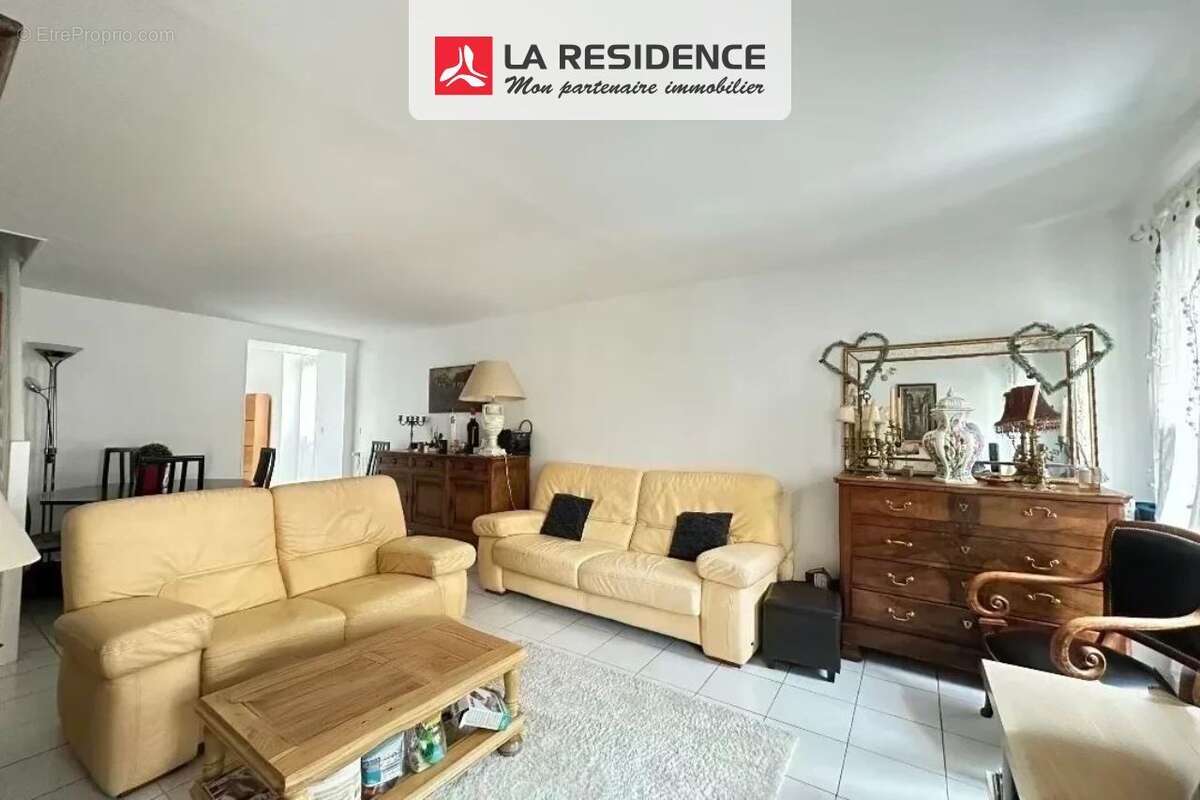 Maison à L&#039;ETANG-LA-VILLE