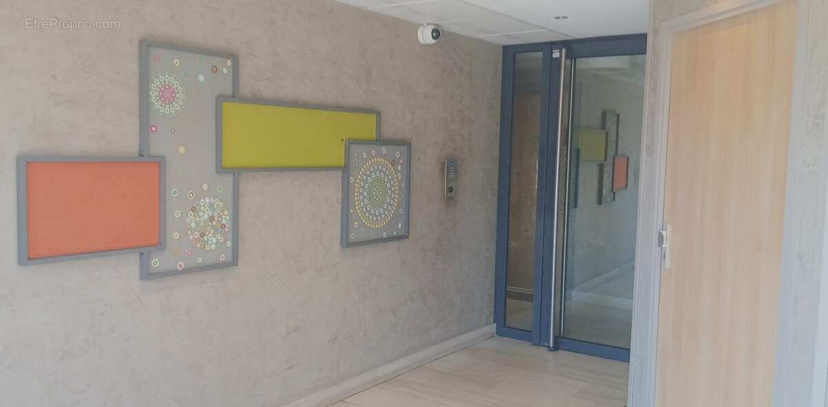 Appartement à MEYZIEU