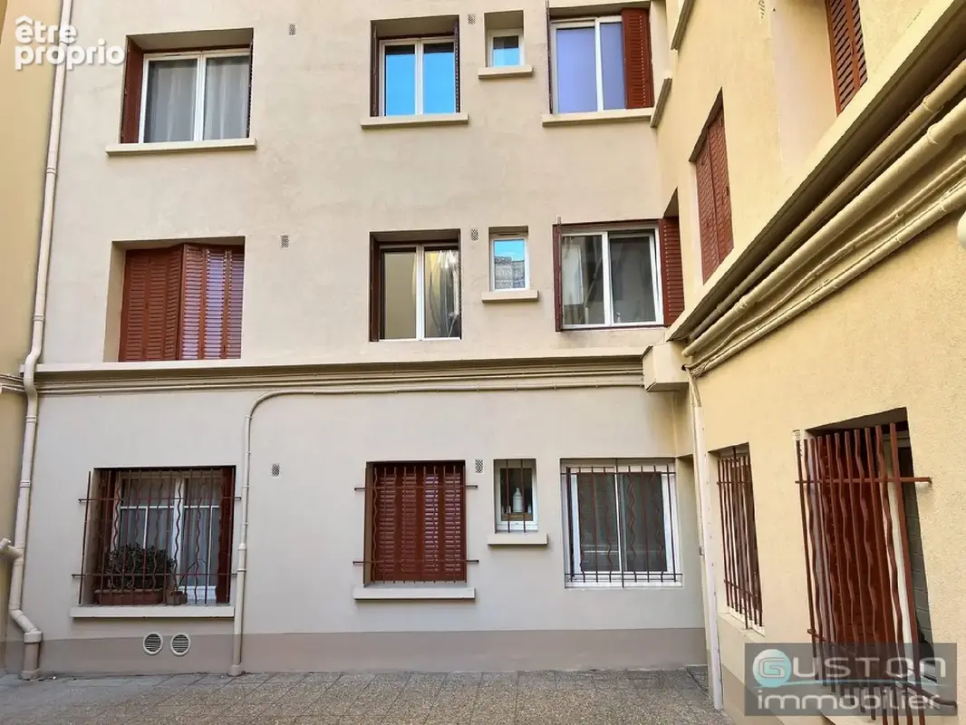 T3 60m2, ascenseur - CHAMPS DE MARS - photo 2