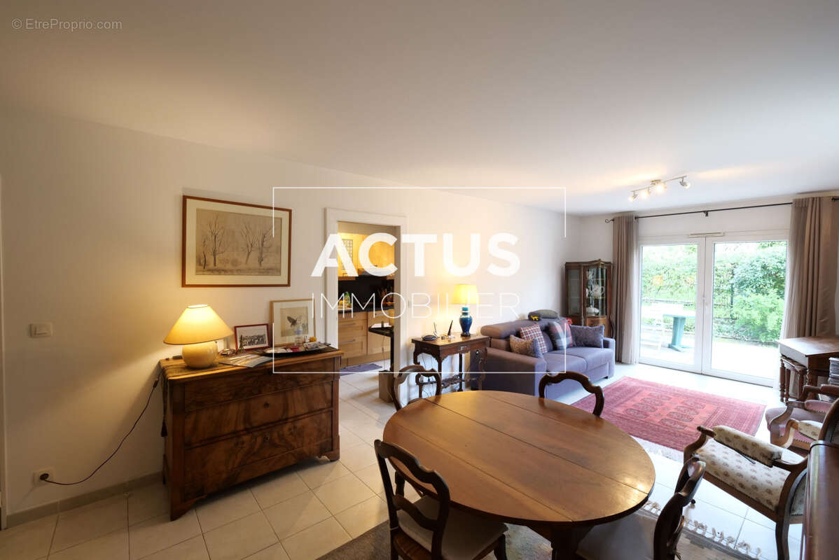 Appartement 92 m² à Salon-De-Provence  - photo 2