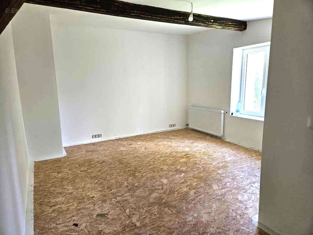 Maison à GRANDVILLERS