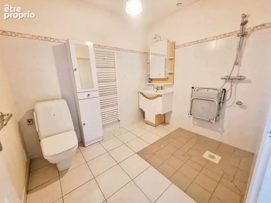 Maison 131 m² à Villars-Les-Dombes  - photo 4