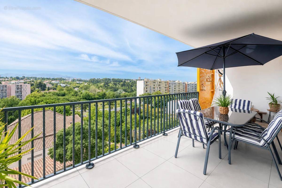 Appartement à MARSEILLE-13E