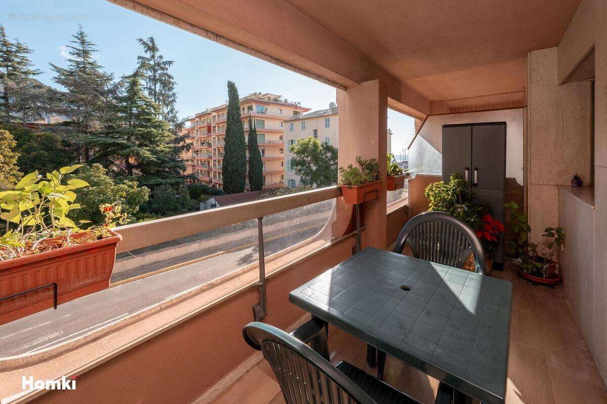 Appartement à MENTON