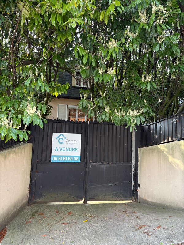 Maison à LE RAINCY
