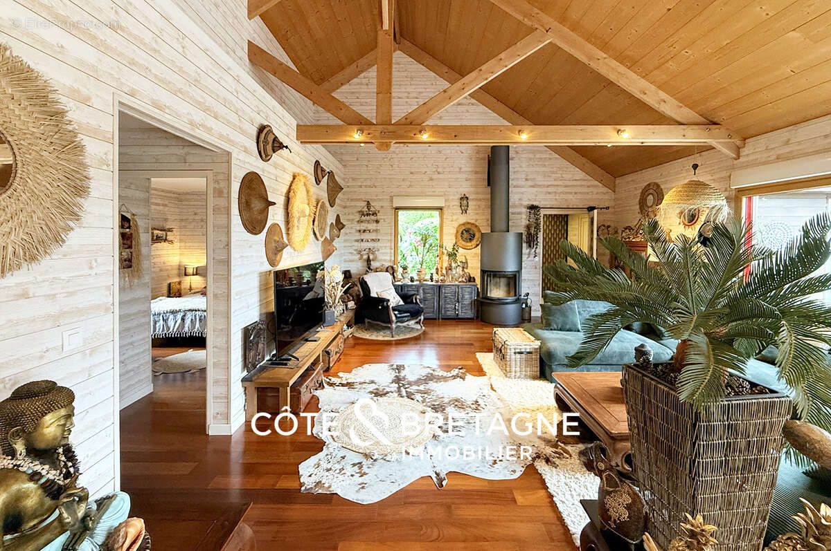 Propriété d'architecte d'exception sur la côte de granit rose  réf : 2026116 - photo 9