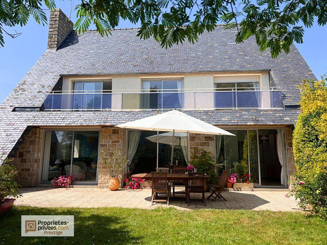 Maison à COMBRIT