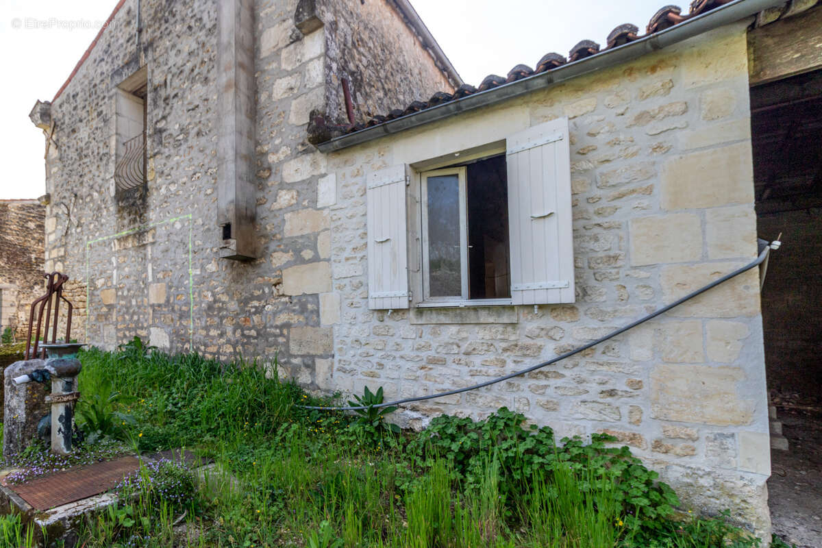 Maison à PORT-D'ENVAUX