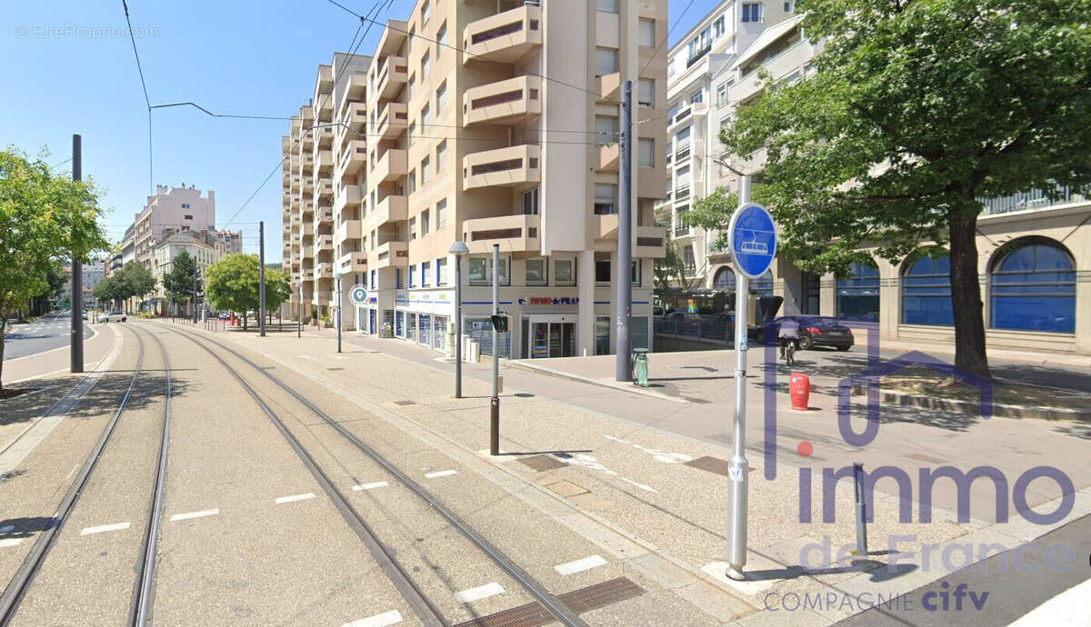 Commerce à SAINT-ETIENNE