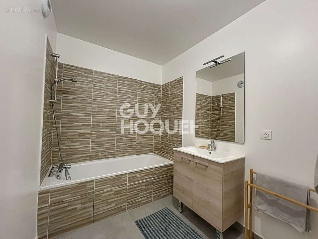 Appartement à STAINS