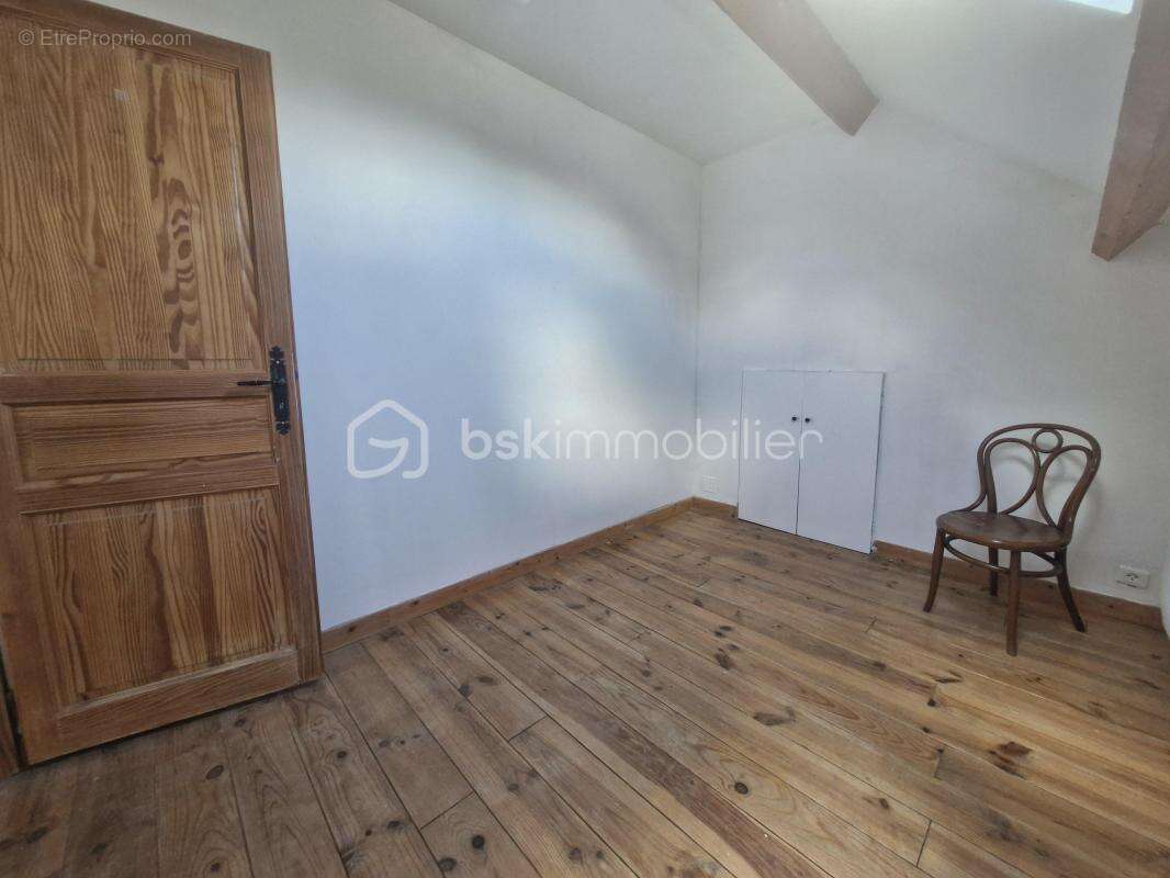 Charmante maison en pierres avec terrasse et jardin - photo 8